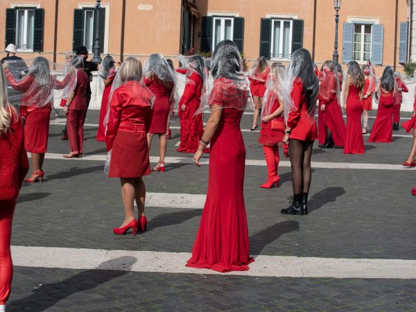 manifestazione a piazza di spagna